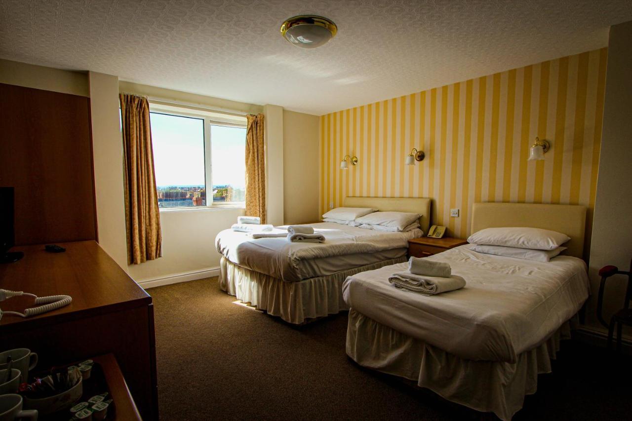 New Loretta Hotel Ландъндо Екстериор снимка
