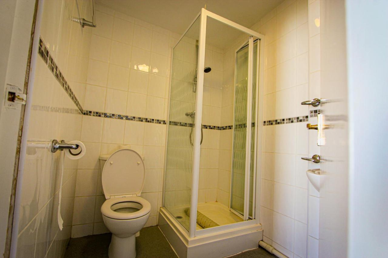 New Loretta Hotel Ландъндо Екстериор снимка