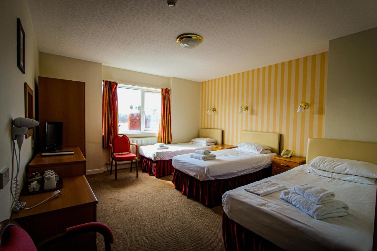 New Loretta Hotel Ландъндо Екстериор снимка